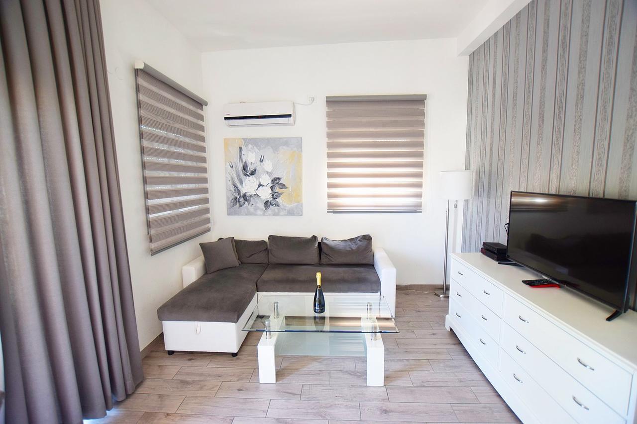 Rothschild 1929 Luxury Apartments Hotel Haifa Buitenkant foto
